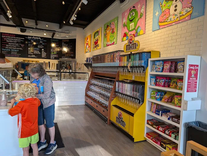 Frannie's Goodie Shop Picture 5