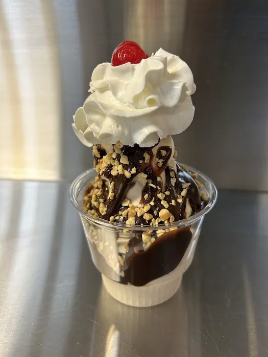 Bon's Ice Cream & Adirondack Miniature Golf Picture 3