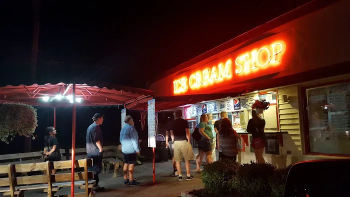 Ice Cream Shop Picture 2