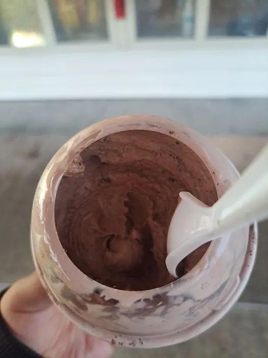 Ice Cream Shop Picture 7