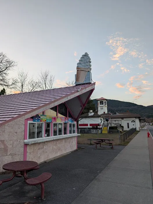 The Pink Roof Picture 2