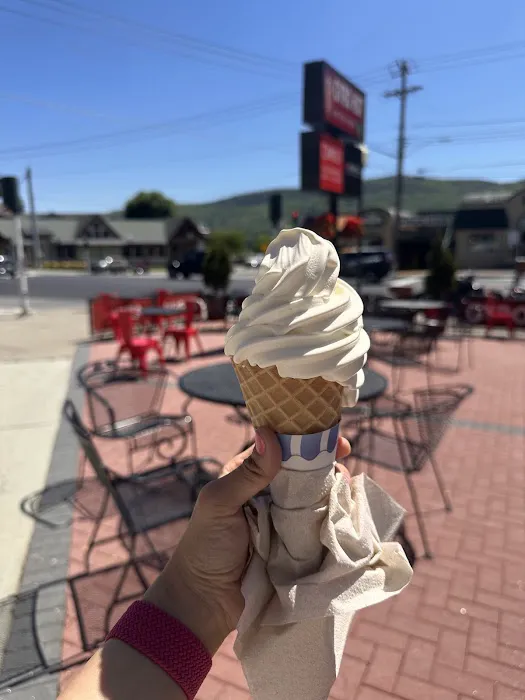 Carvel Picture 1