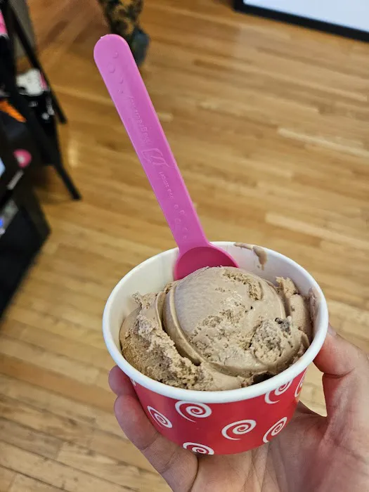 The Dutch Udder Craft Ice Cream Picture 4
