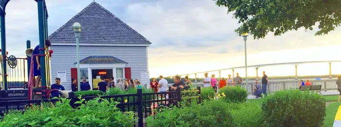 Cone Island Ice Cream Shoppe Picture 10