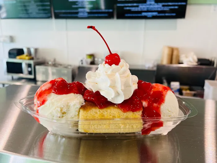 Brrrr Ice Cream, Shakes & Crepes Picture 5