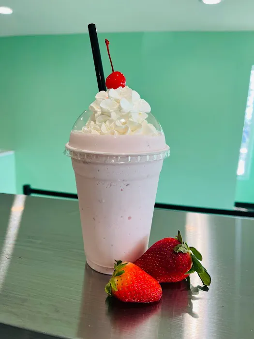 Brrrr Ice Cream, Shakes & Crepes Picture 7