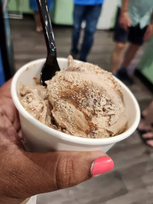 Brrrr Ice Cream, Shakes & Crepes Picture 6