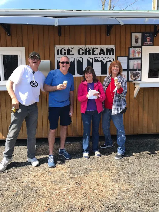 Ice Cream Hut Picture 10