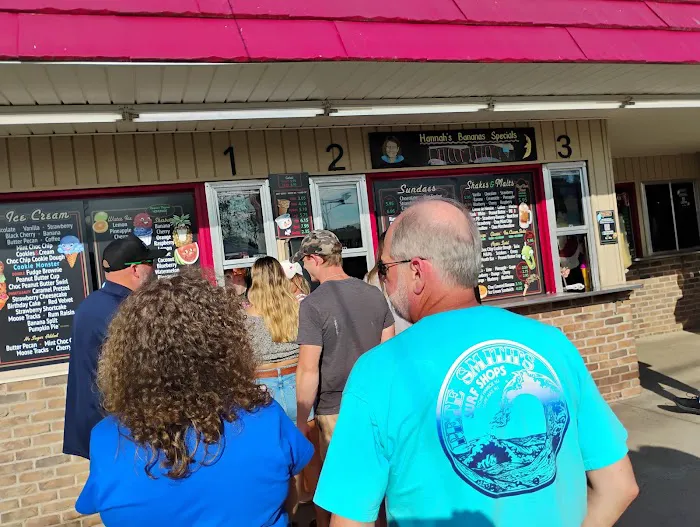 Twin Kiss Drive In Picture 5