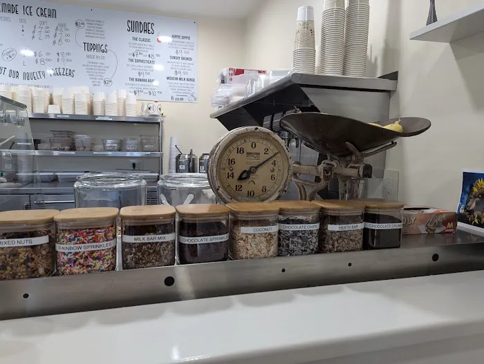 Modern Milk Bar Picture 9