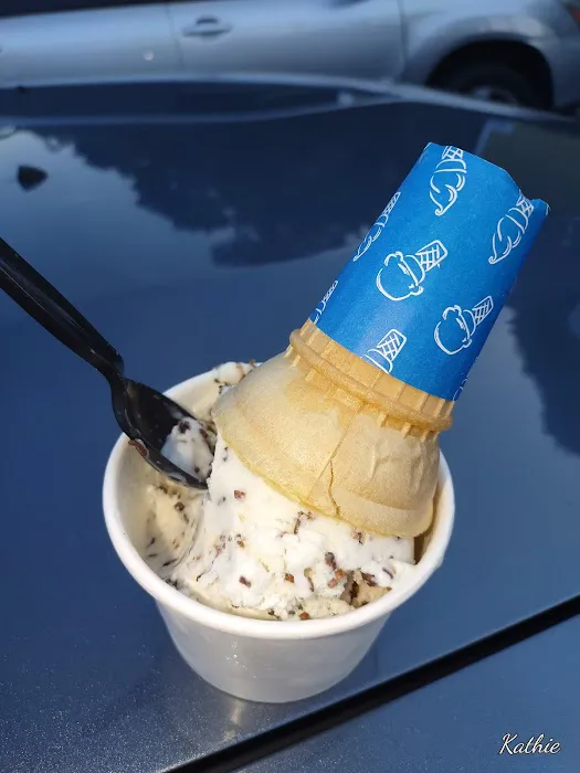 Lucky's Ice Cream Picture 3