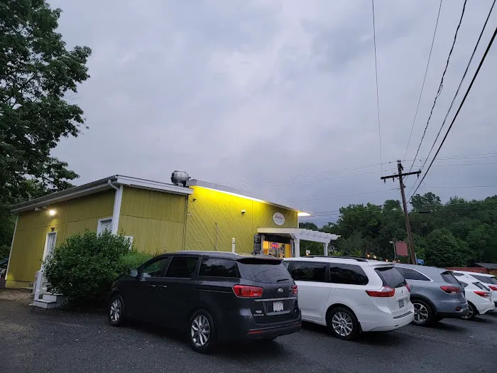 Lucky's Ice Cream Picture 9