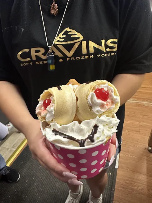 Cravins Soft Serve & Frozen Yogurt Picture 7