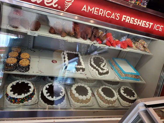 Carvel Picture 8