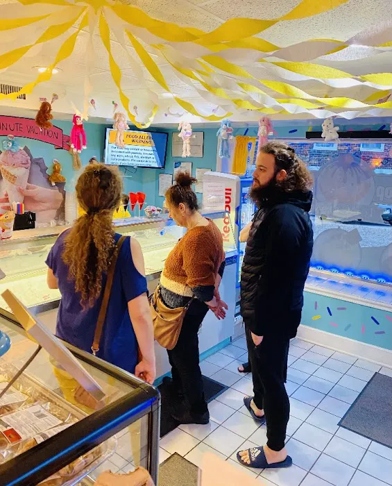 ScoopAffles Ice Cream Parlor Picture 8