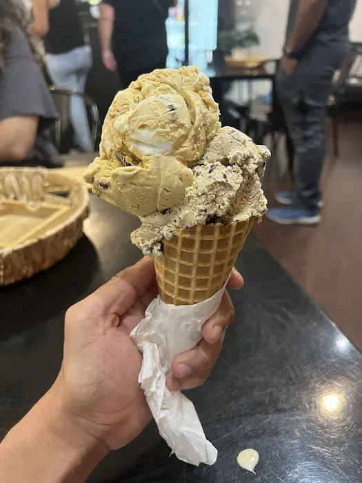 The Ice Cream Bar Picture 2