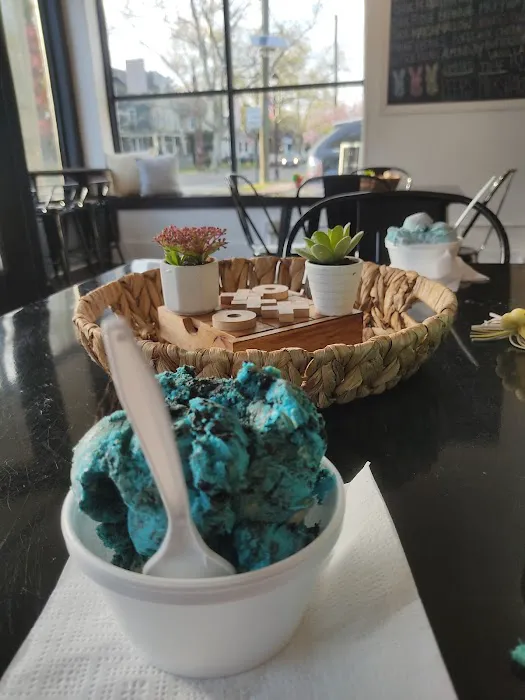 The Ice Cream Bar Picture 1