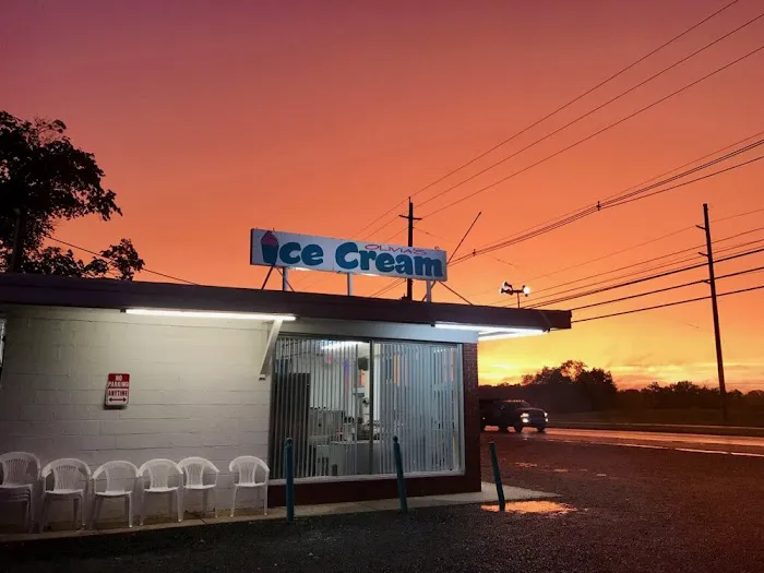 Olivia's Ice Cream Picture 2