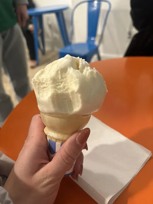 1-900-ICE-CREAM Picture 1
