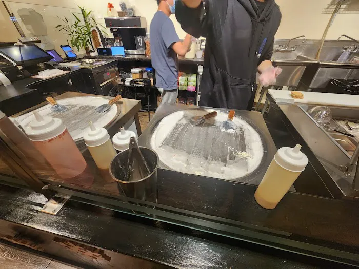 Frozen - Rolled Ice Cream Picture 8
