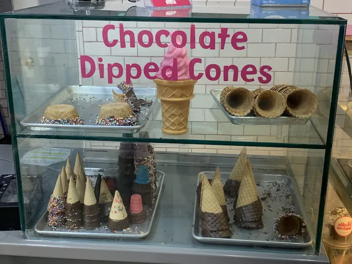 Scoop Deville South St Picture 4