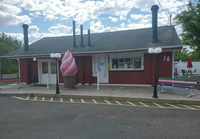 Scoopy Lou's LLC Picture 5