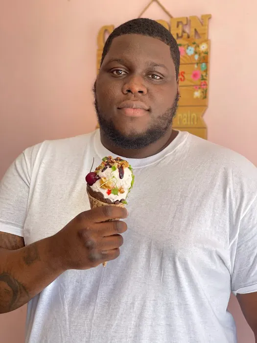 Magic Cones Plant Based Ice Cream Parlor Picture 10