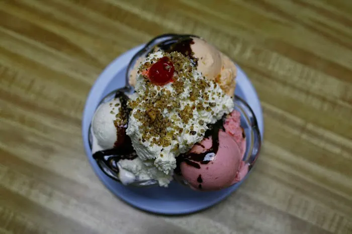 Conrad's Confectionery Picture 3