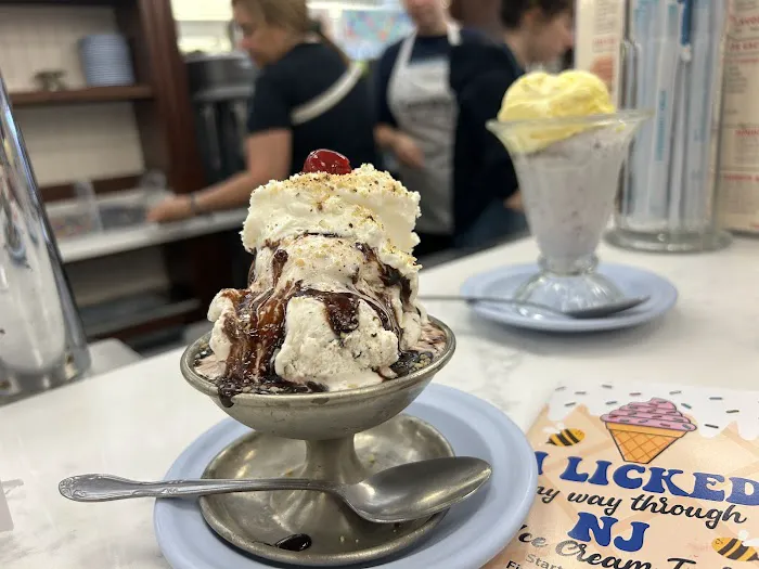Conrad's Confectionery Picture 10