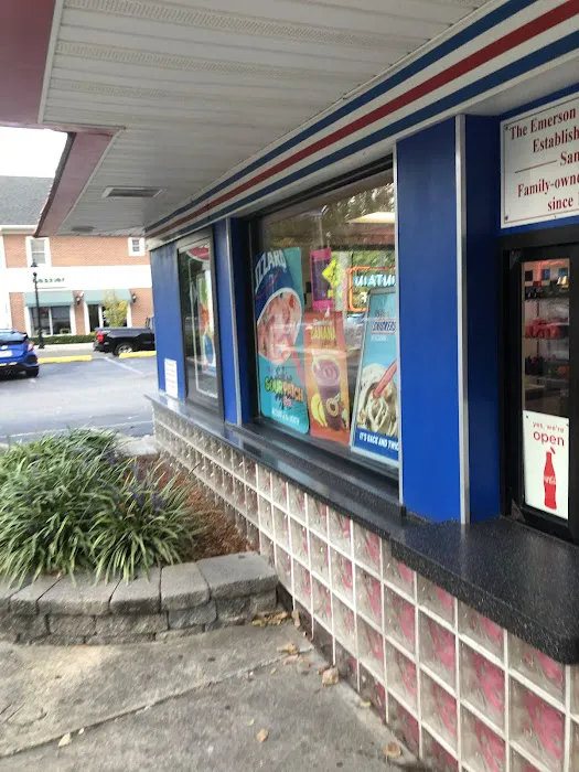 Dairy Queen (Treat) Picture 4