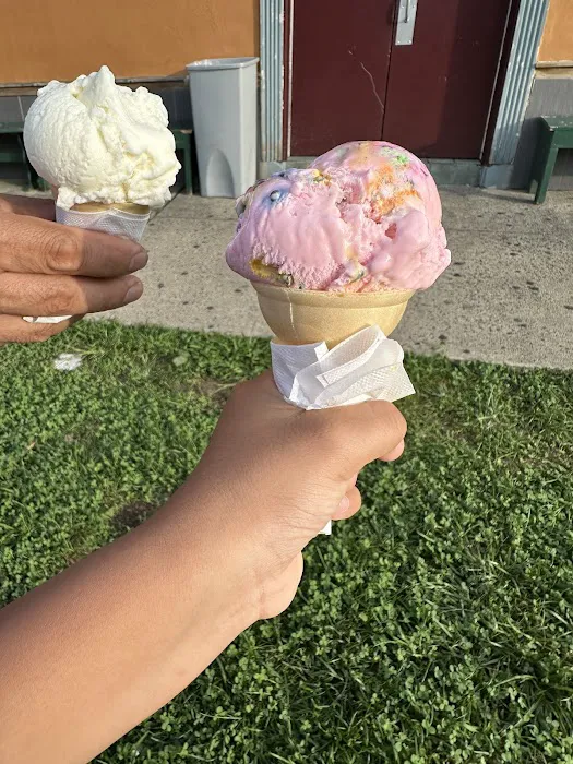 Bachi’s Ice Cream Picture 7