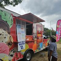 Clyde's Ices & Ice Cream Co ico