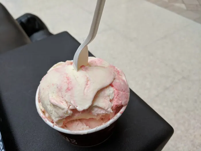 Cold Stone Creamery Picture 10