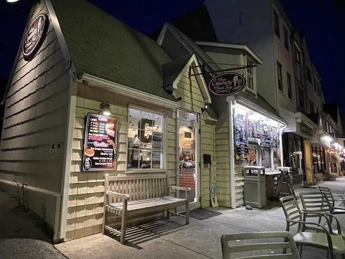 Village Creamery & Sweetshop Picture 5