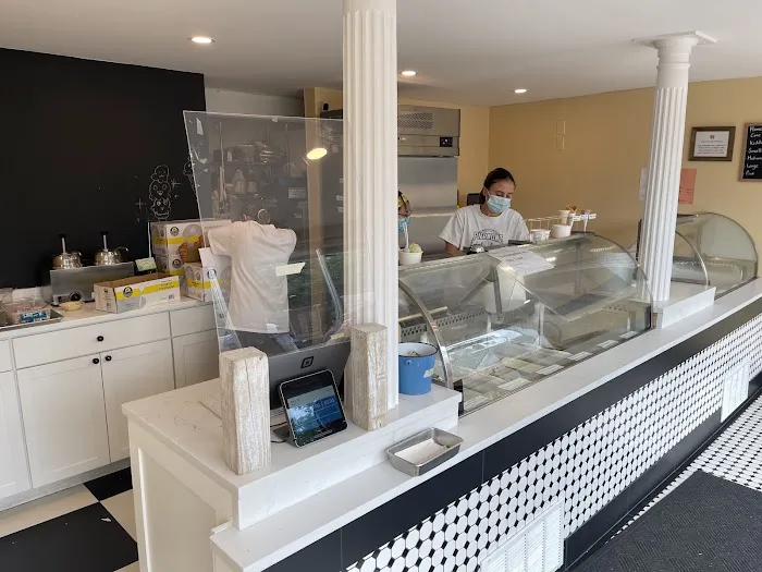 Piermont Creamery Picture 9