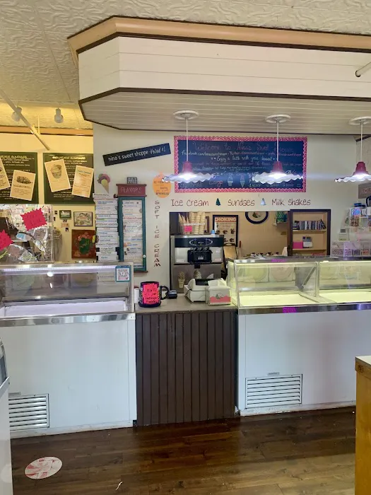Nina's Sweet Shoppe Picture 5