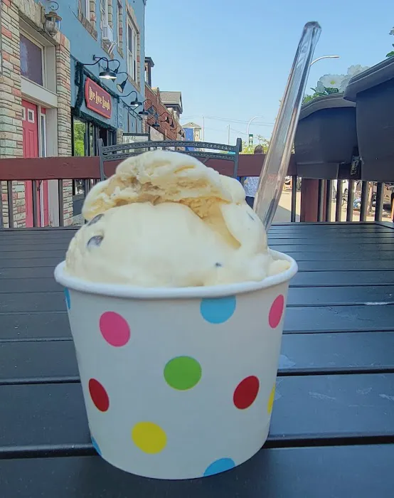 Nina's Sweet Shoppe Picture 2
