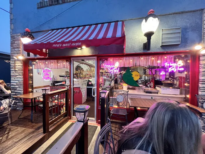 Nina's Sweet Shoppe Picture 7