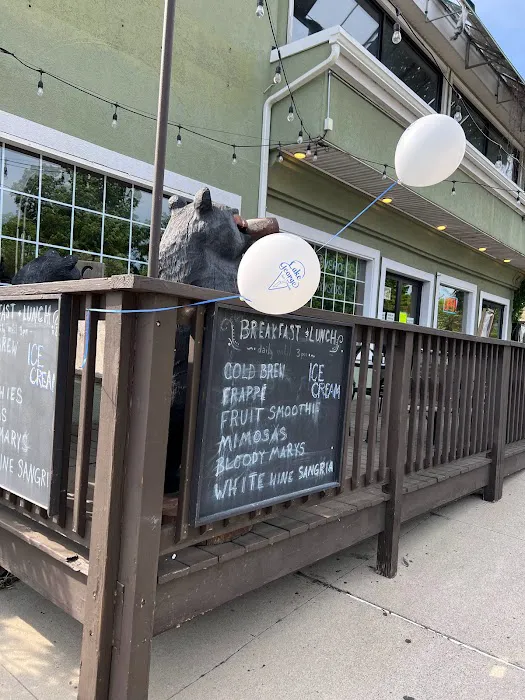 Lake George Ice Cream at Caffe Vero Picture 2