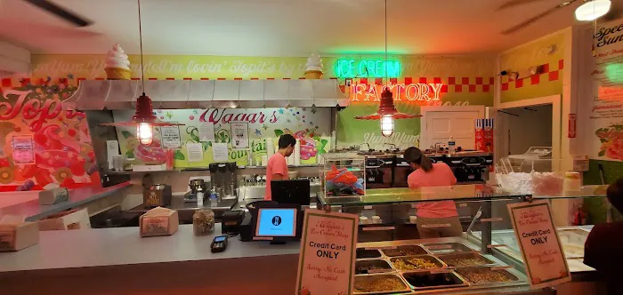 Scoops Soda Fountain Picture 2