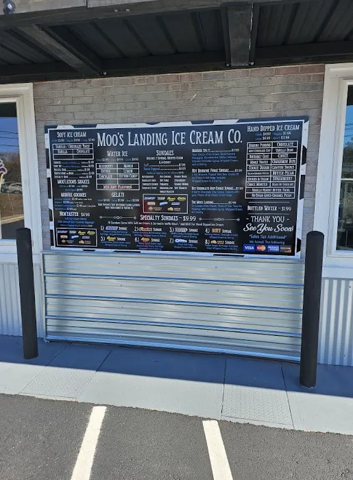 Moo's Landing Ice Cream Company Picture 5