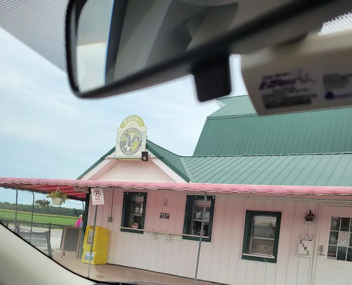 Hopkins Farm Creamery Picture 5