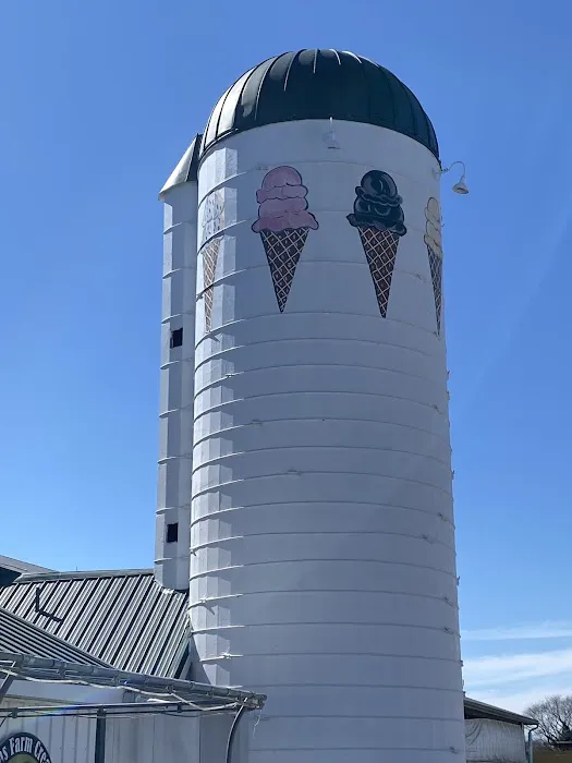 Hopkins Farm Creamery Picture 6