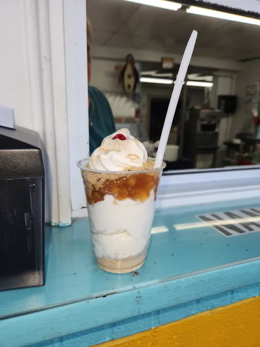 Nana & Pops Ice Cream & Italian Waterice Picture 4