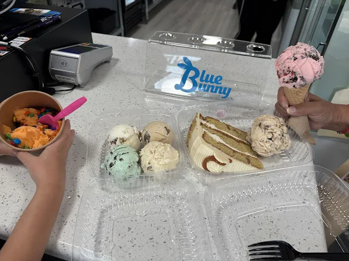 Scoop-a-Licious Picture 4