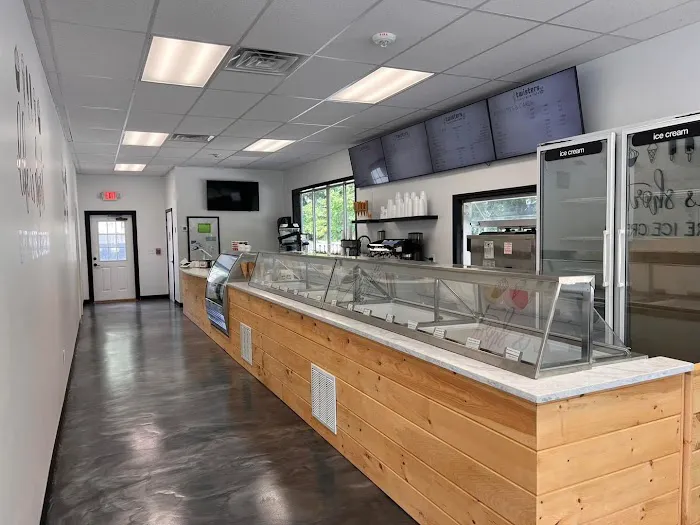 Twisters Ice Cream Cafe Picture 8