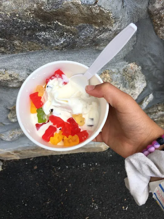 Candlewood Creamery Picture 8