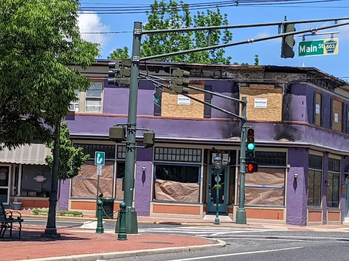 Nellie Bly's Olde Tyme Ice Cream Parlour Picture 9