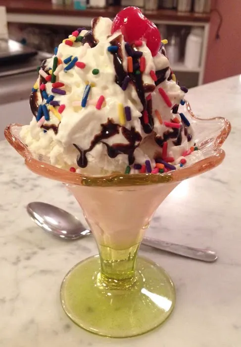 Nellie Bly's Olde Tyme Ice Cream Parlour Picture 2