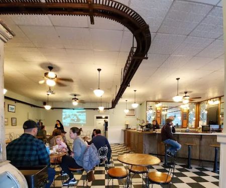 Nellie Bly's Olde Tyme Ice Cream Parlour